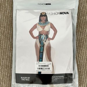 Ruler of the Nile Pharaoh Egyptian Costume